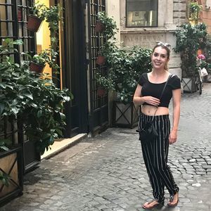 Meet your Posher, Marisa